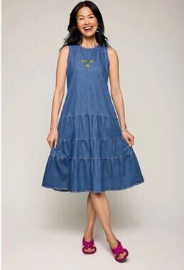 Lisa Bayne Tiered Scoop Neck Sleeveless Denim Midi Dress Medium
